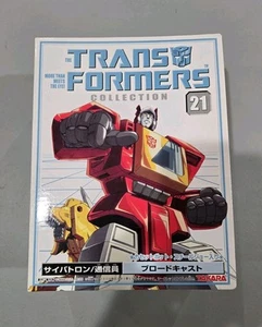 Vintage G1 Takara Reissue Transformers Collection #21 Blaster & Steeljaw NEW! - Picture 1 of 9