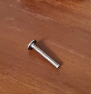 10-24 x 1-1/4" Phillips Truss Head Machine Screws Stainless Steel 18-8 Qty 50 - Picture 1 of 4