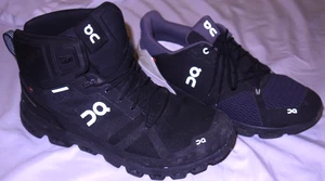 Herren Paket 2 schwarze ON CLOUD Laufschuhe und Wanderschuhe Größe 13 - Bild 1 von 6