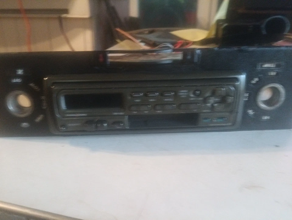 1984 捷豹 Xj6 先锋收音机控制面板适用于热风扇状况良好 — 第 1/4 张图片