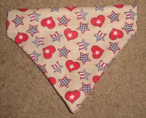 Bandana Patriótica 4 de Julio Perro Corazones y Estrellas - Beige - 5 tallas XS-XL - Imagen 1 de 2