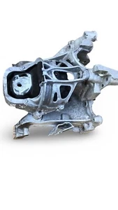 2016-2019 AUDI A4 B9 S-LINE QUATTRO RIGHT SIDE ENGINE MOUNT BRACKET 8W0399296E - Picture 1 of 7