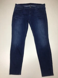GUESS Womens sz 23 Medium/Dark Wash 5 Pocket Logo Hardware Power Skinny Jeans - Picture 1 of 9