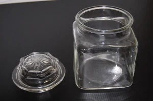 Large, clear glass Apothecary Jar - Picture 1 of 1