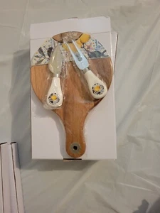 Eco Friendly Wooden Charcuterie Serving Board - Picture 1 of 3