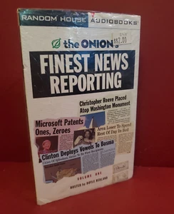 The Onion Finest News Reportiong Audiobook, Random House 2000 - Imagen 1 de 4