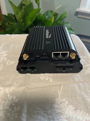 Cradlepoint IBR900LPE Router w/COR Extensibility Dock - Used on Verizon   - Image 1 of 4