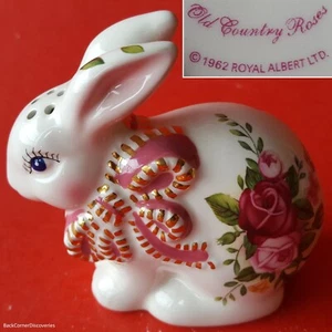 Royal Albert OLD COUNTRY ROSES 3⅛" Figural Crouching Bunny Rabbit Pepper Shaker - Picture 1 of 17