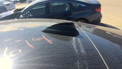 Antena usada compatible con: BMW 428I Grado A 2016 Foto 1 de 4