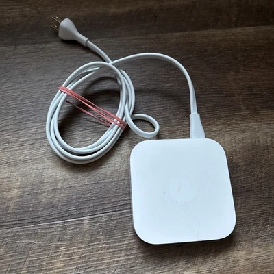 Маршрутизатор Apple Airport Express 2-го поколения A1392 — MC414LL/A — беспроводной AirPlay Audio - Изображение 1 из 4