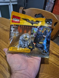 LEGO The LEGO Batman Movie: Confezione Accessorio Bat Signal Promo 5004930 NUOVO SIGILLATO - Foto 1 di 7