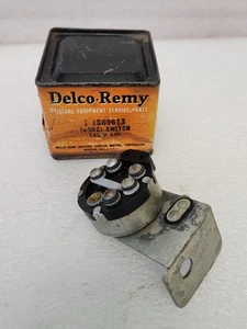 NOS OEM GM 1935 1936 1937 1938 CHEVROLET HEADLIGHT SWITCH Delco Remy 1869613 NEW - Picture 1 of 15