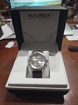 Итальянские часы Haurex 7a355UNN - Изображение 1 из 4