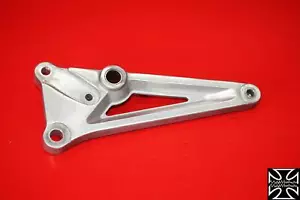 97 SOPORTE CLAVIJA DE PASO DERECHO HONDA NIGHTHAWK CB250 - Imagen 1 de 9