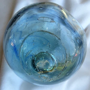 GALLEGGIANTE giapponese in vetro soffiato 3,5" blu con rientranza vortici di cobalto antico! USA BZ - Foto 1 di 16