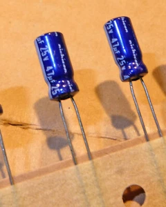 2 - Nichicon Capacitors 47uf 25v, VX Series, 85 C - NOS - Multiples Available - Picture 1 of 4