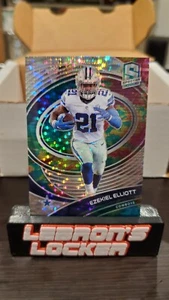Panini Spectra 2021 - Celestial #27 Ezekiel Elliot/99 - Dallas Cowboys - Imagen 1 de 2