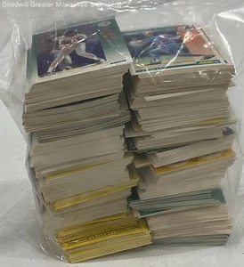 Fleer Score Multicolor Unsorted Bulk Lot Sports Collectible Trading Cards Good - Picture 1 of 3