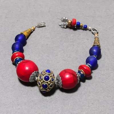 Brazalete de joyería étnica nepalí de lapislázuli rojo ónix hecho a mano Bahamas 8" SR 3315 Foto 1 de 4