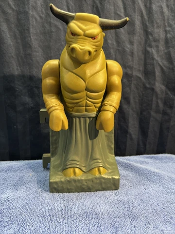 Mumm -Ras Tomb Fortress Minotaur Statue Play sets Thundercats      J2 Cover