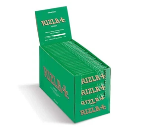 Rizla Green Regular Medium Thin Rolling Papers With Cut Corners ( 50 booklets ) - Picture 1 of 4