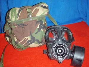 British Army Issue, S10 Gas Mask, Avon size 2. - Picture 1 of 10