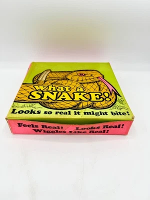 ¡Qué serpiente de colección! Juguete serpiente de goma en caja RARO Chemtoy Corp 1969 Foto 1 de 4