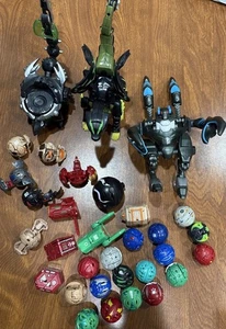 Bakugan Battle Brawlers Balls, Pyramid & Various - LOT OF 32 - Picture 1 of 12