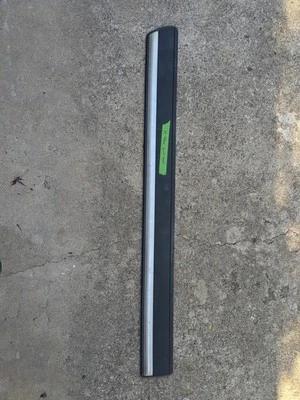 00-04 Chevrolet Tahoe GM Driver Door Side Molding Genuine OEM - Black - Image 1 of 4