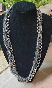 Vintage Faux schwarze Perle und schwarz und silberfarben Metall Multistrand Halskette - Bild 1 von 6