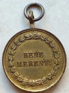 MEDAGLIA BENEMERENTI BENEMERENZA PAPA PIO IX DEVOZIONALE VOTIVA CHURCH CHIESA - Foto 1 di 3