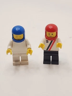 Lego Figurine Set Turbo Racer 'S' White Top/Black Legs w/Red Black Stripe  - Image 1 of 4