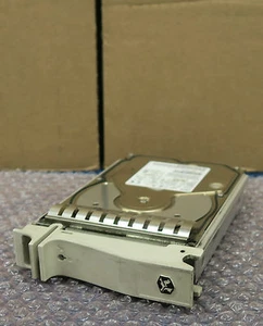 IBM Ultrastar DNES-318350 25L1920 3.5 18.2GB Ultra 2 SCSI Gateway Caddy 2507996 - Picture 1 of 1