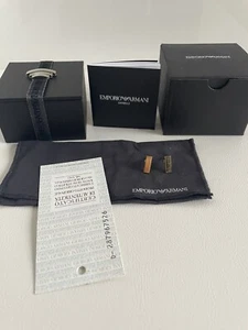 Emporio Armani Ohrstecker EG3308710 SIGNATURE Milano Sterlingsilber vergoldet - Bild 1 von 11