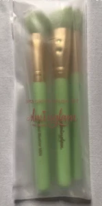 Slmissglam 3 Piece Set Mint Green Make Up Brushes Blend Contour Blush New in Pkg - Picture 1 of 2