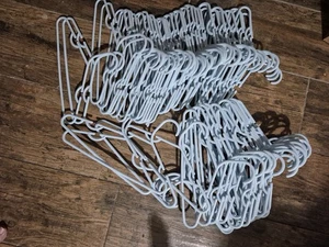 74 Bsby Blue Plastic Hangers & New Size Rings - Picture 1 of 3
