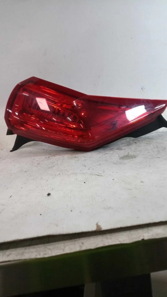 Luz trasera izquierda del conductor cupé para 15-18 ATS 446870 Foto 1 de 3