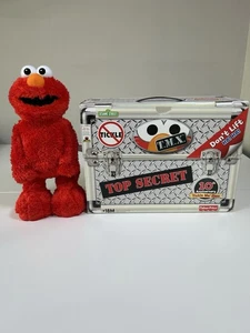TMX Sesame Street Tickle Me Elmo Top Secret 10th Anniversary, Battery Leak. READ - Picture 1 of 22