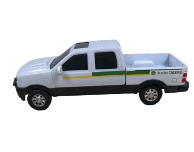 Camioneta pickup ERTL John Deere doble cabina metal blanco escala 1:24 8 pulgadas Foto 1 de 4