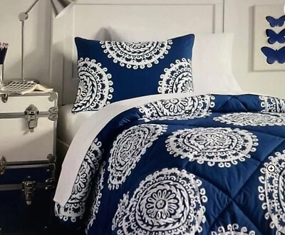 Pottery Barn Dorn Teen Comforter XL Medalion Florette Print - Image 1 of 4