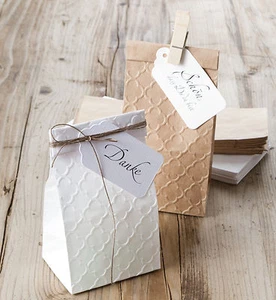 10 braune Geschenktüten Papiertüten mit PALAST PRÄGUNG Kraftpapier Bodenbeutel - Bild 1 von 2