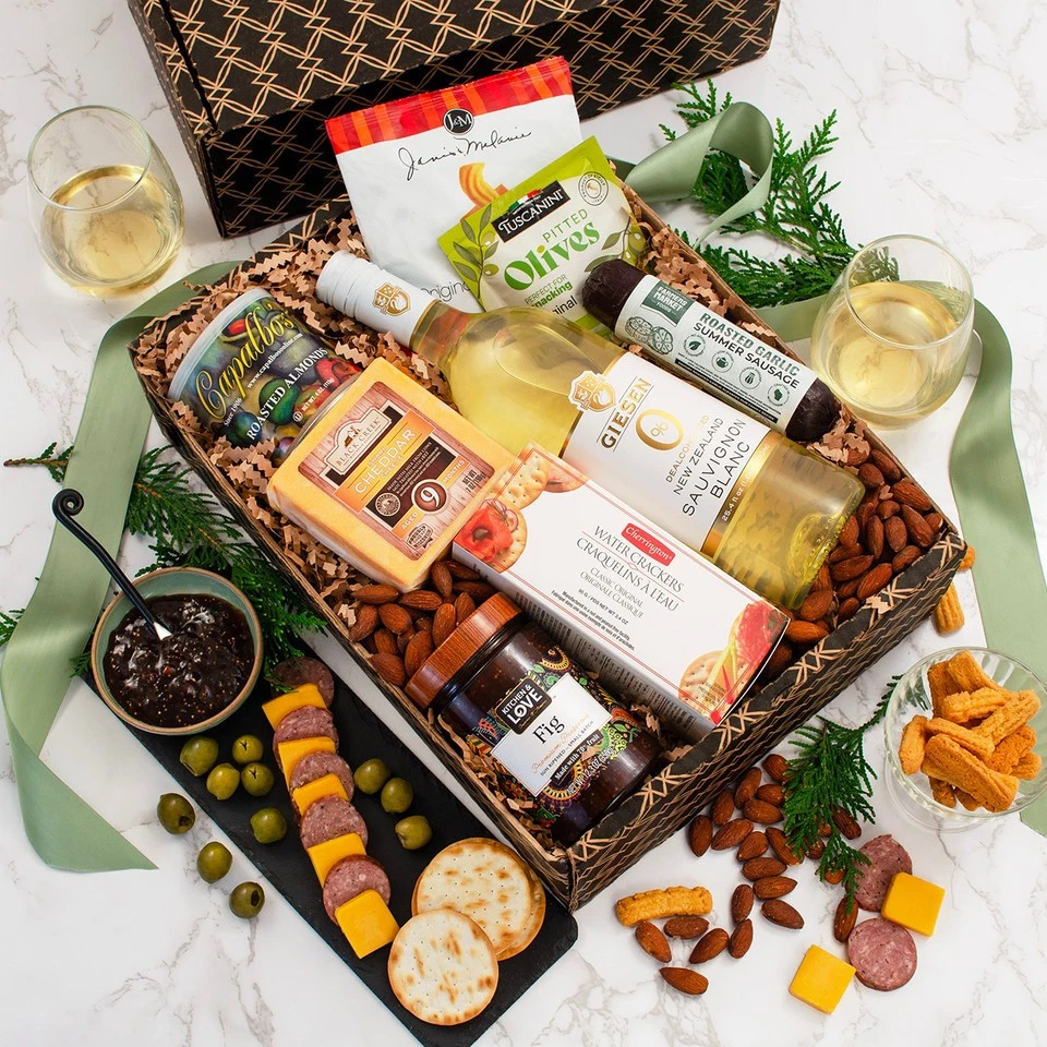 A Gifting Place 非酒精起泡意大利葡萄酒、奶酪和饼干礼品盒 — 第 1/4 张图片