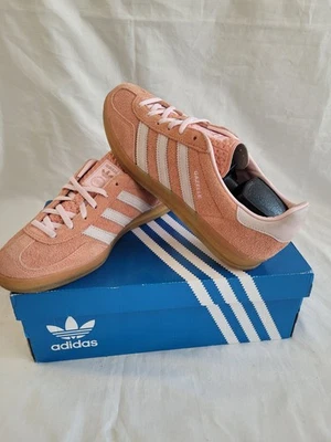 adidas gazelle  Size 6.5 - Image 1 of 4