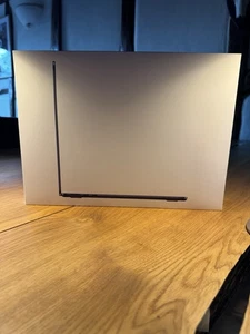 Apple MacBook Air 13" 2025 M4 16GB 256GB Mitternacht | NEU & OVP | Mit Rechnung - Afbeelding 1 van 3
