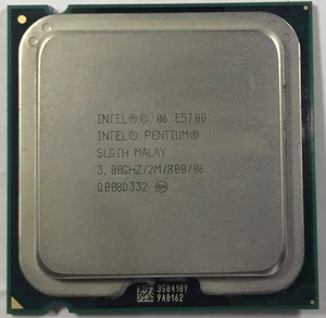 Intel Pentium E5700 Dual Core Desktop CPU Processor- SLGTH - Picture 1 of 1