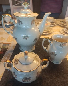 KAFFEEKANNE MIT MILCHKÄNNCHEN UND ZUCKERDOSE " ALT SCHÖNWALD " - Bild 1 von 11