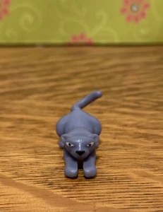 Mini Crouching Angry Cat Plastic Figure - Picture 1 of 7