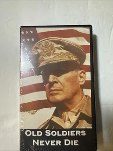 Old Soldiers Never Die : The Life of Douglas MacArthur by Geoffrey Perret (1996, - Picture 1 of 2