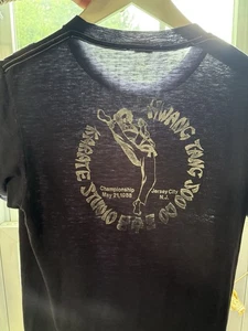 Vintage Tee 1980s Karate Paper Thin T-Shirt Vintage Size Medium - Bild 1 von 9