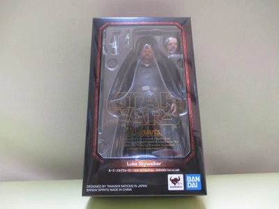S.H. Фигурка Figuarts Star Wars Luke Skywalker Battle of Crait The Last Jedi - Изображение 1 из 2
